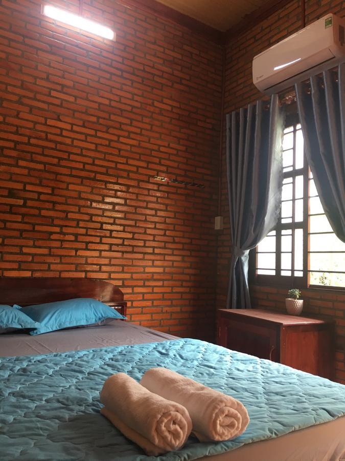 Nam Cat Tien Homestay Exteriér fotografie